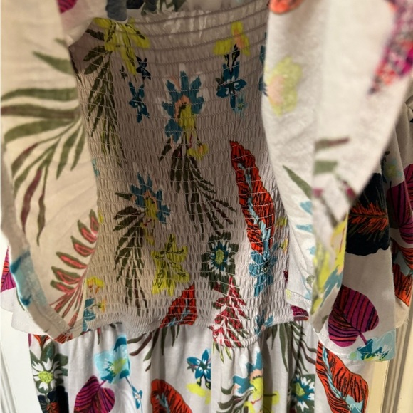 Terra & Sky Colorful Leaf Print Maxi Dress - Picture 4 of 4